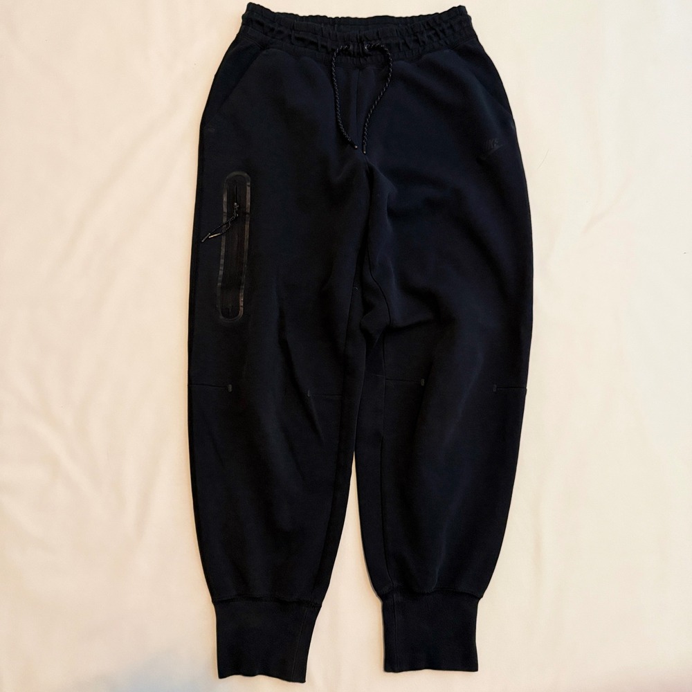 Nike Tech Fleece Joggers Men Size Small Black CW4292-010 Tapered Sweatpants
